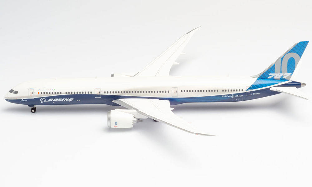 1/200 Boeing B787-10 Dreamliner