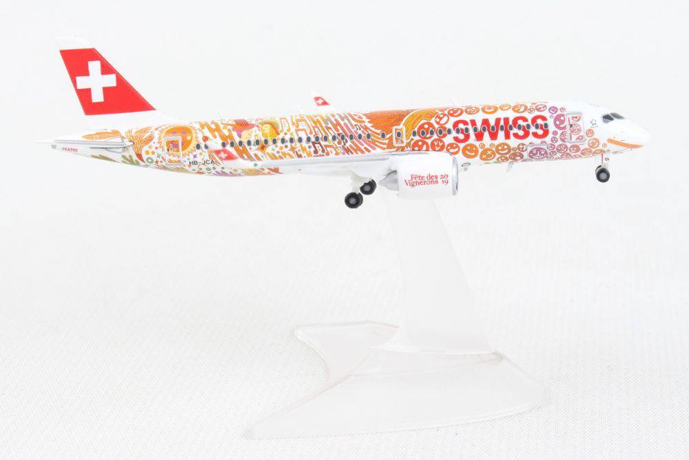 1/400 Swiss International Air Lines A220-300  - Fite des Vignerons -