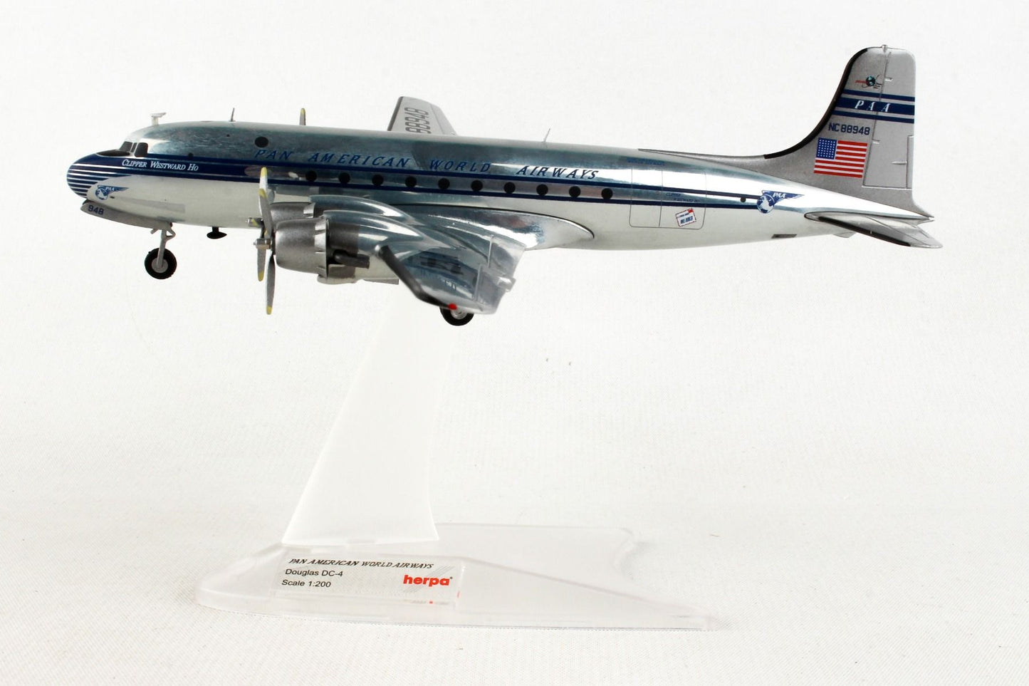 Herpa 1/200 Pan American World Airways Douglas DC-4   NC88948  Clipper Westward Ho