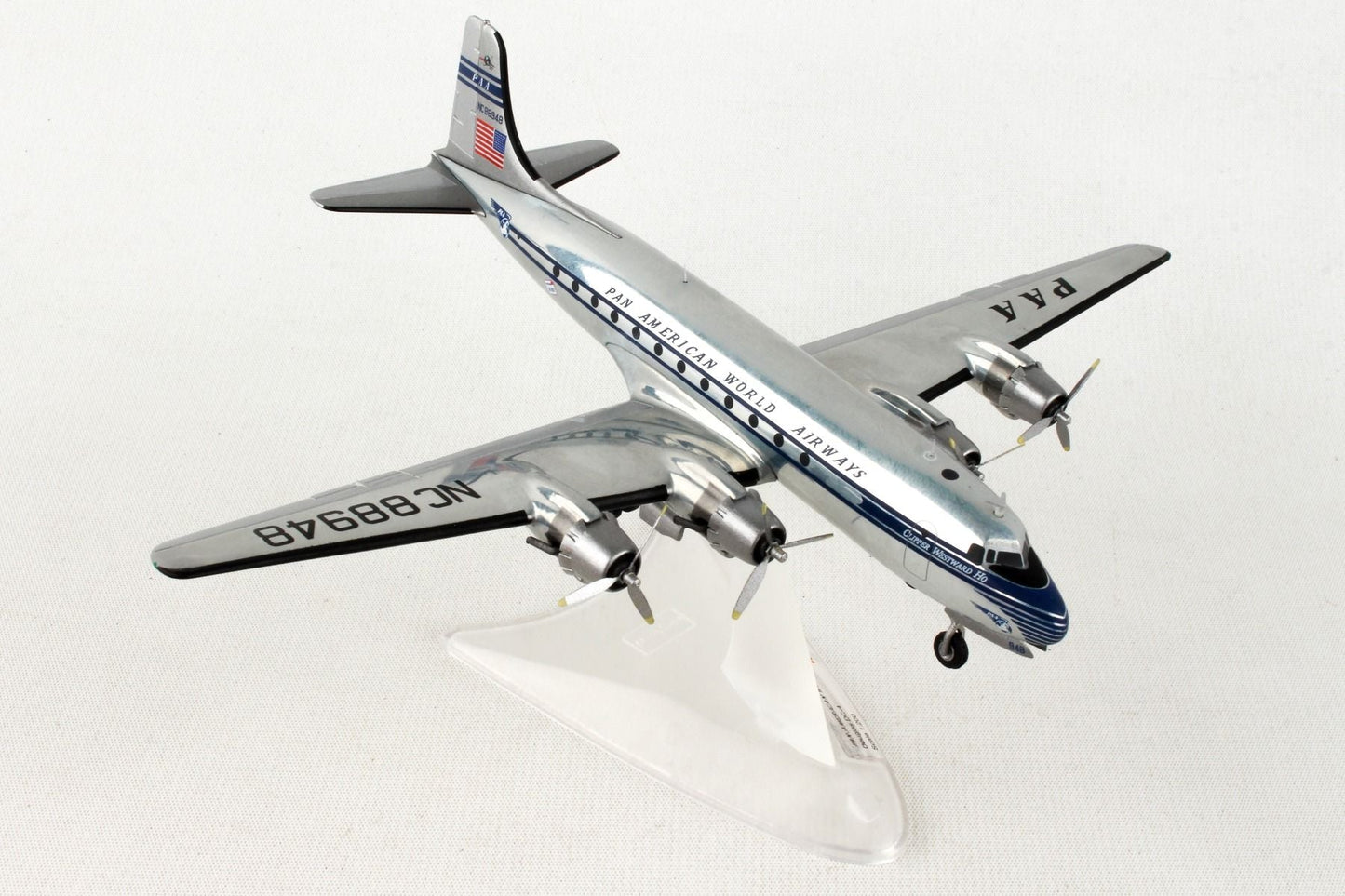 Herpa 1/200 Pan American World Airways Douglas DC-4   NC88948  Clipper Westward Ho