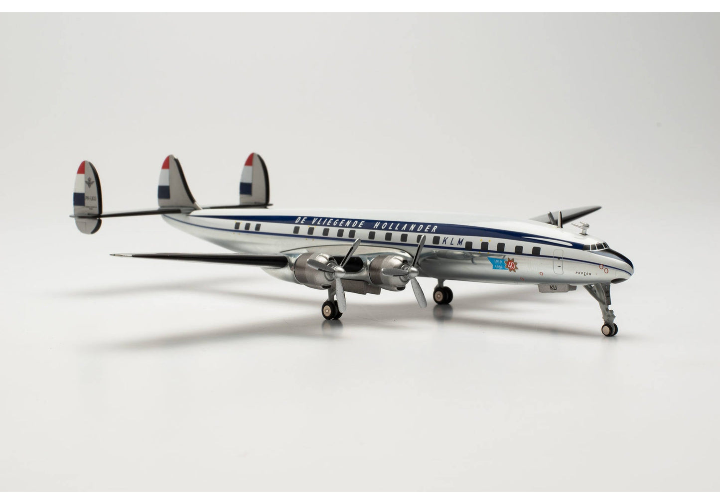 1/200 KLM Lockhead L1049C Super Constellation PHLKU Photon