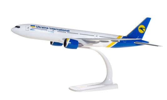 1:200 B777-200 Ukraine International