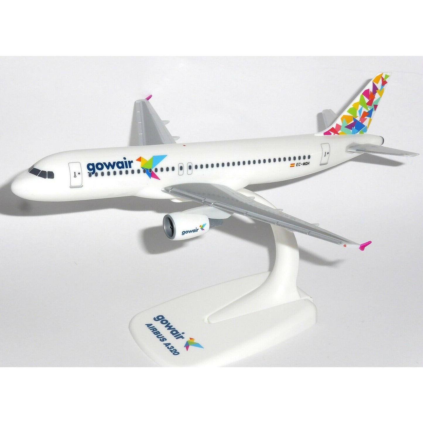 1/200 Gowair Airbus A320