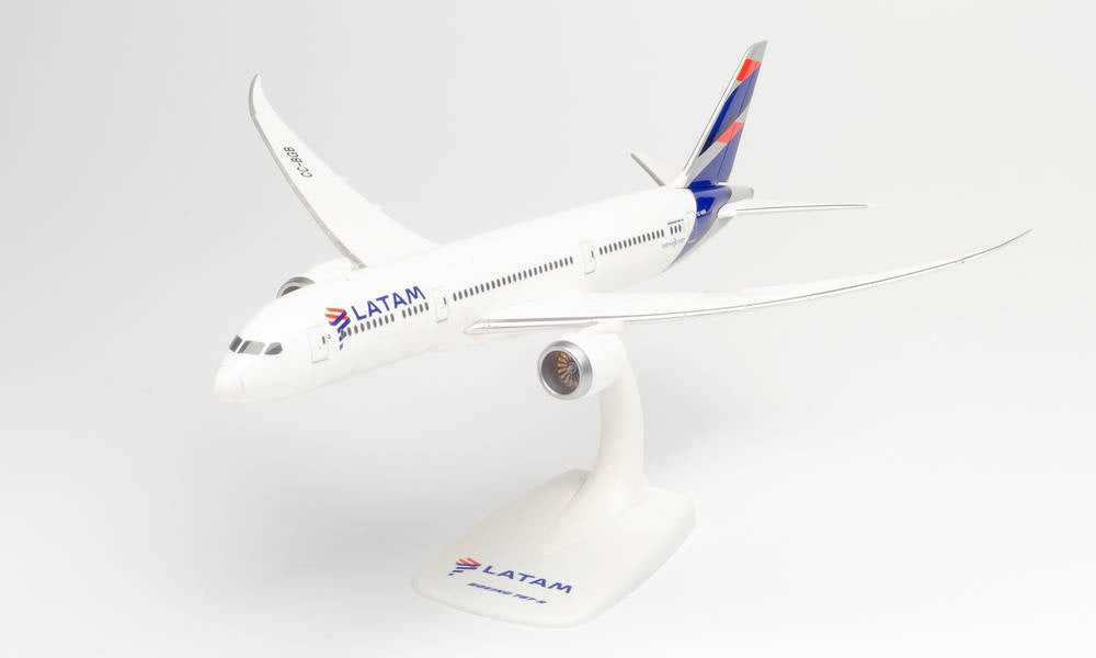 1/200 LATAM Boeing 787-9 Dreamliner i CC-BGB