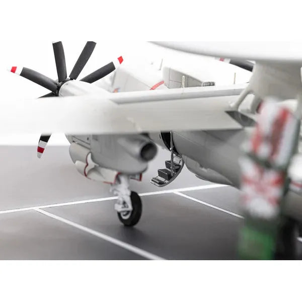 image18_1/72 E-2C Hawkeye