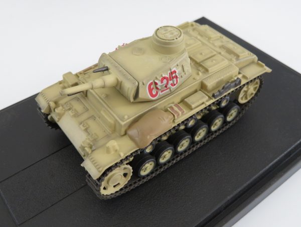 Panzerkampf  1/72 German WWII Panzer III Ausf.G SD. KFZ.141 - 1941 Desert Camouflage