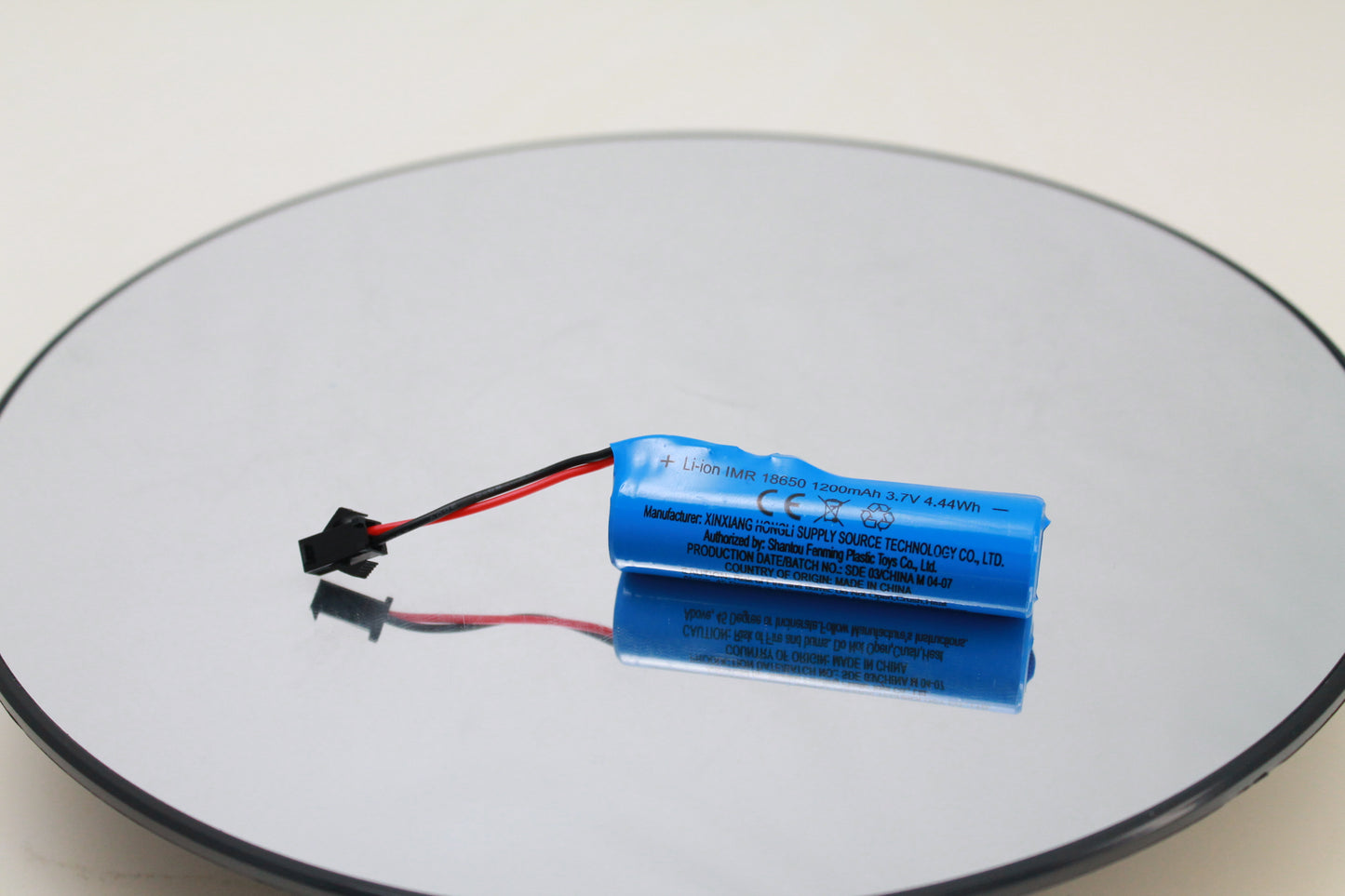 image2_Rechargeable 18650 Lithium Battery