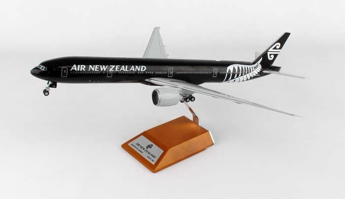 1/200 B777-300ER Air New Zealand