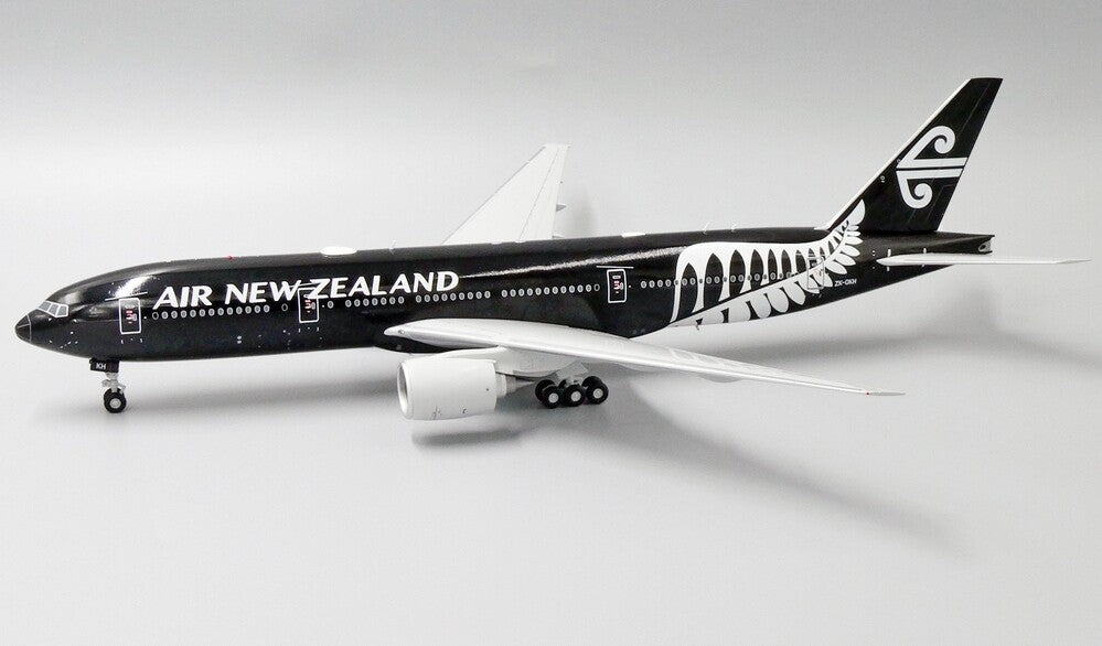 1/200 AIR NEW ZEALAND B777-200ER ALL BLACKS LIVERY ZK-OKH