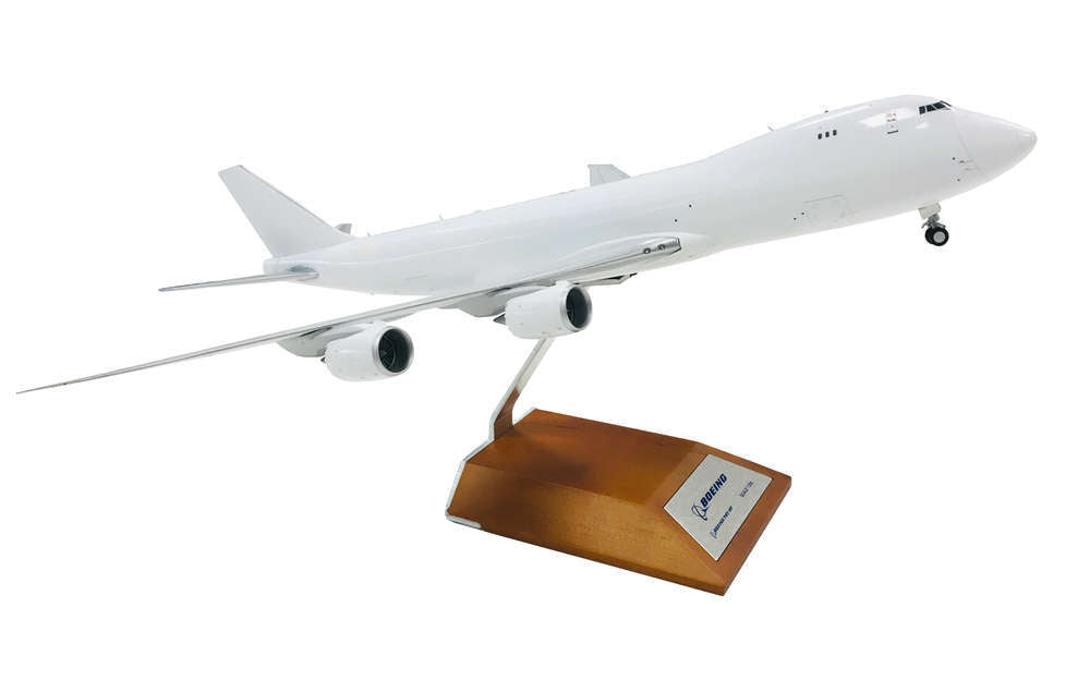 1/200 B747-8F Blank w/Stand