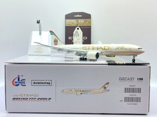 1/200 Etihad Airways B777-200LR A6-LRB (with Limited Edition Aviationtag) (Flaps Down)