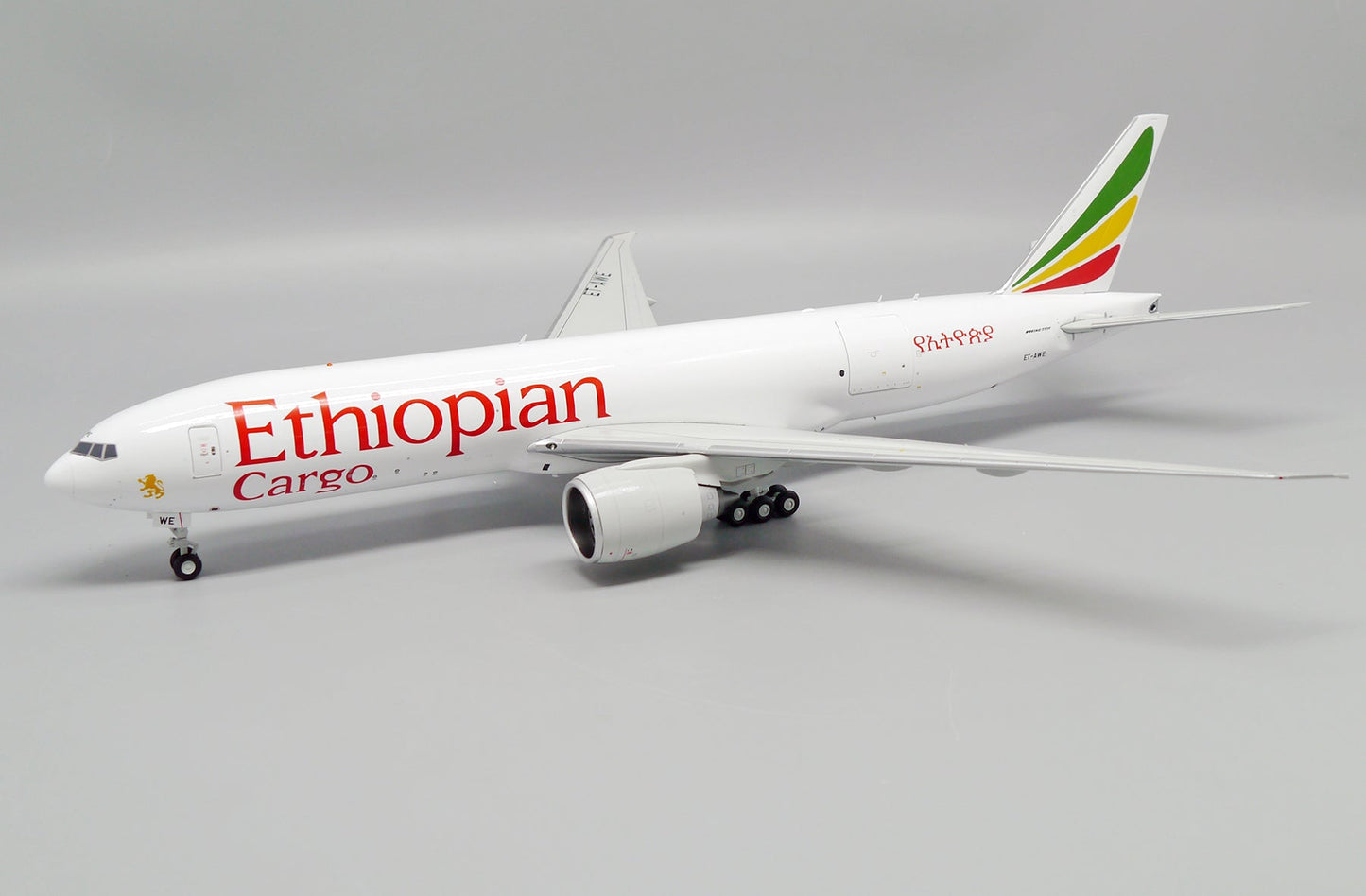 1/200 Ethiopian Cargo B777F ET-AWE (Interactive Series)