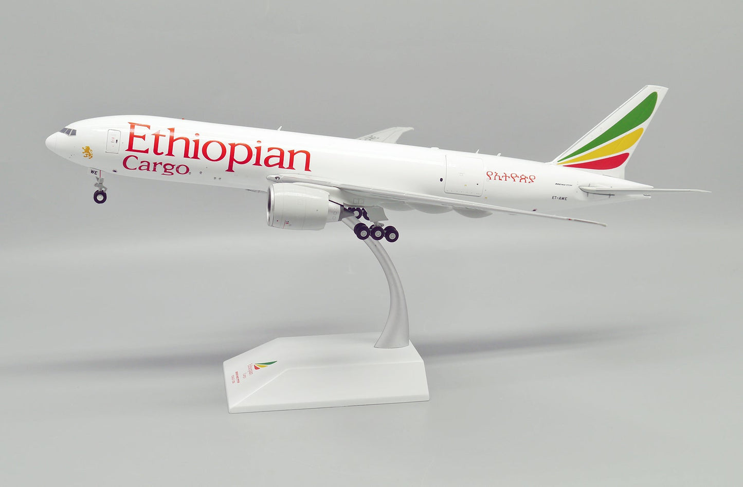 1/200 Ethiopian Cargo B777F ET-AWE (Interactive Series)