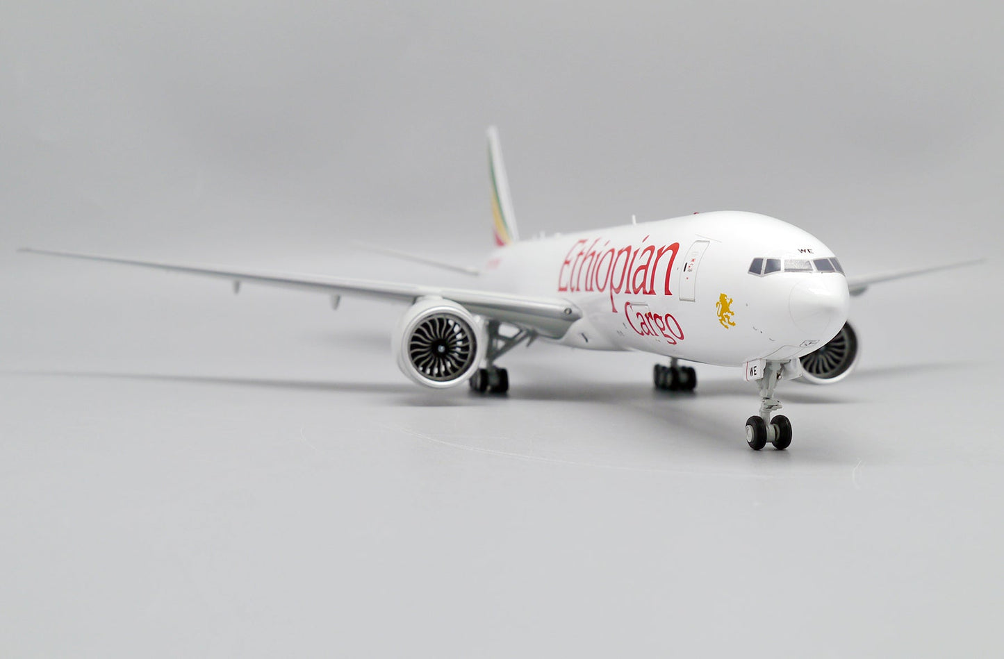 1/200 Ethiopian Cargo B777F ET-AWE (Interactive Series)