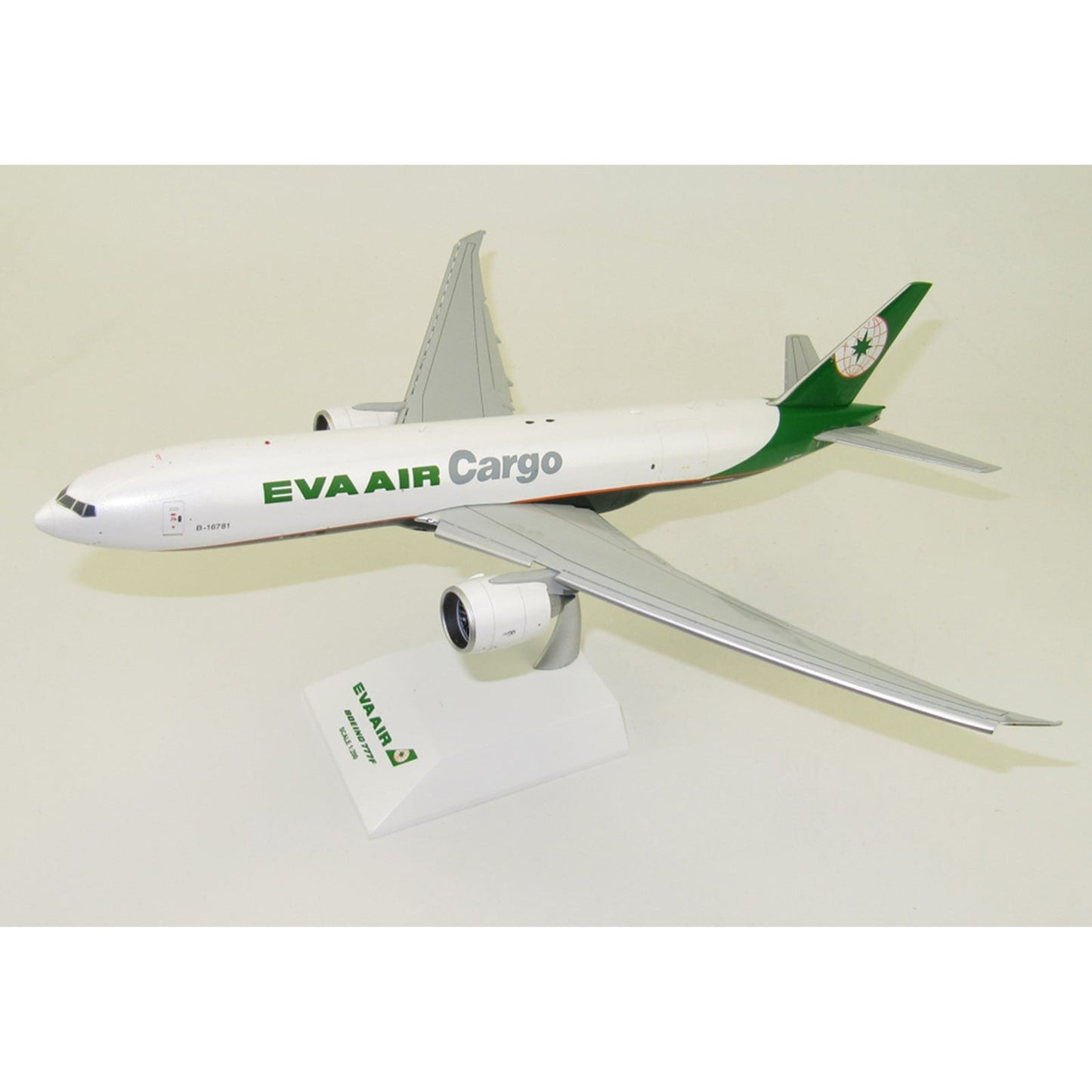 1/200 EVA Air Cargo B777F B-16781 Flaps