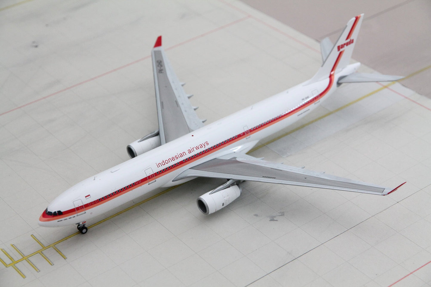 1/200 GARUDAINDONESIA A330-300