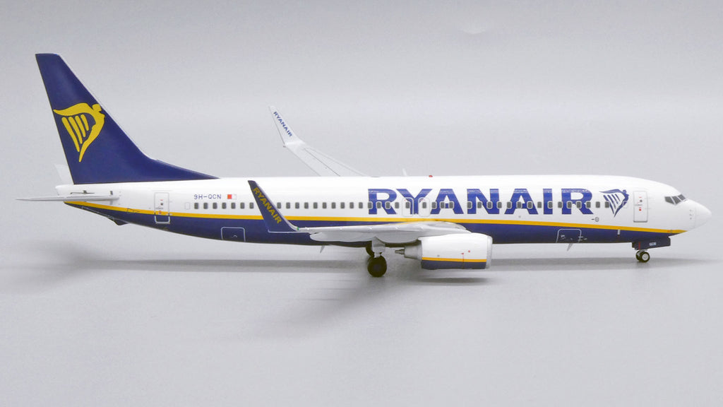 1/200 Malta Air Ryanair B737-800 9H-QCN