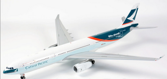 1/200 MISC A330-300 B-LAD w/Stand