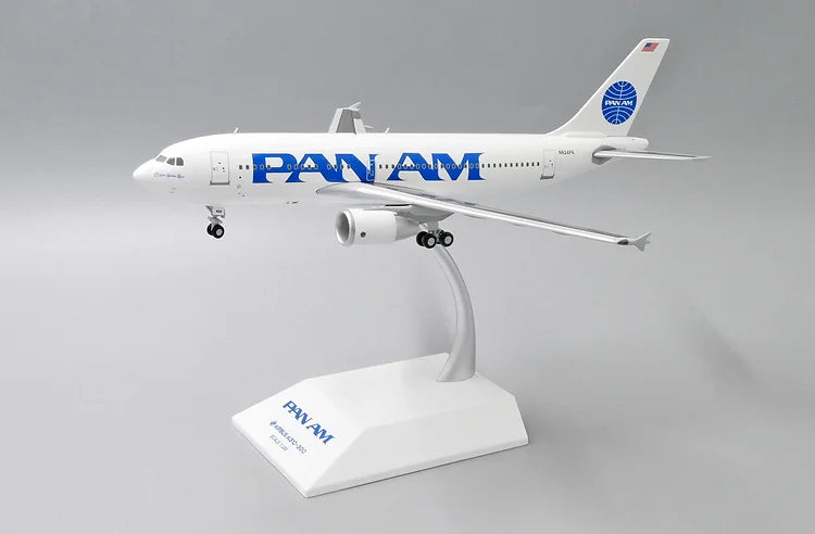 1/200 Pan Am A310-300 N824PA