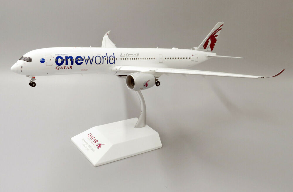 1/200 QATAR A350-900XWB ONE WORLD FLAPS DOWN