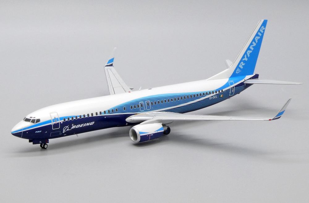 1/200 Ryanair B737-800 EI-DCL "Dreamliner"