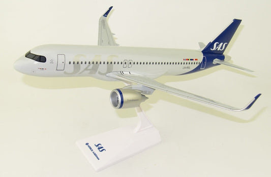 1/200 Scandinavian A320neo LN-RGL w/Std