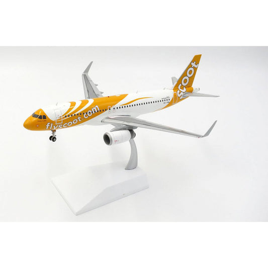 1/200 Scoot 9V-TRN A320-200(S) w/Stand