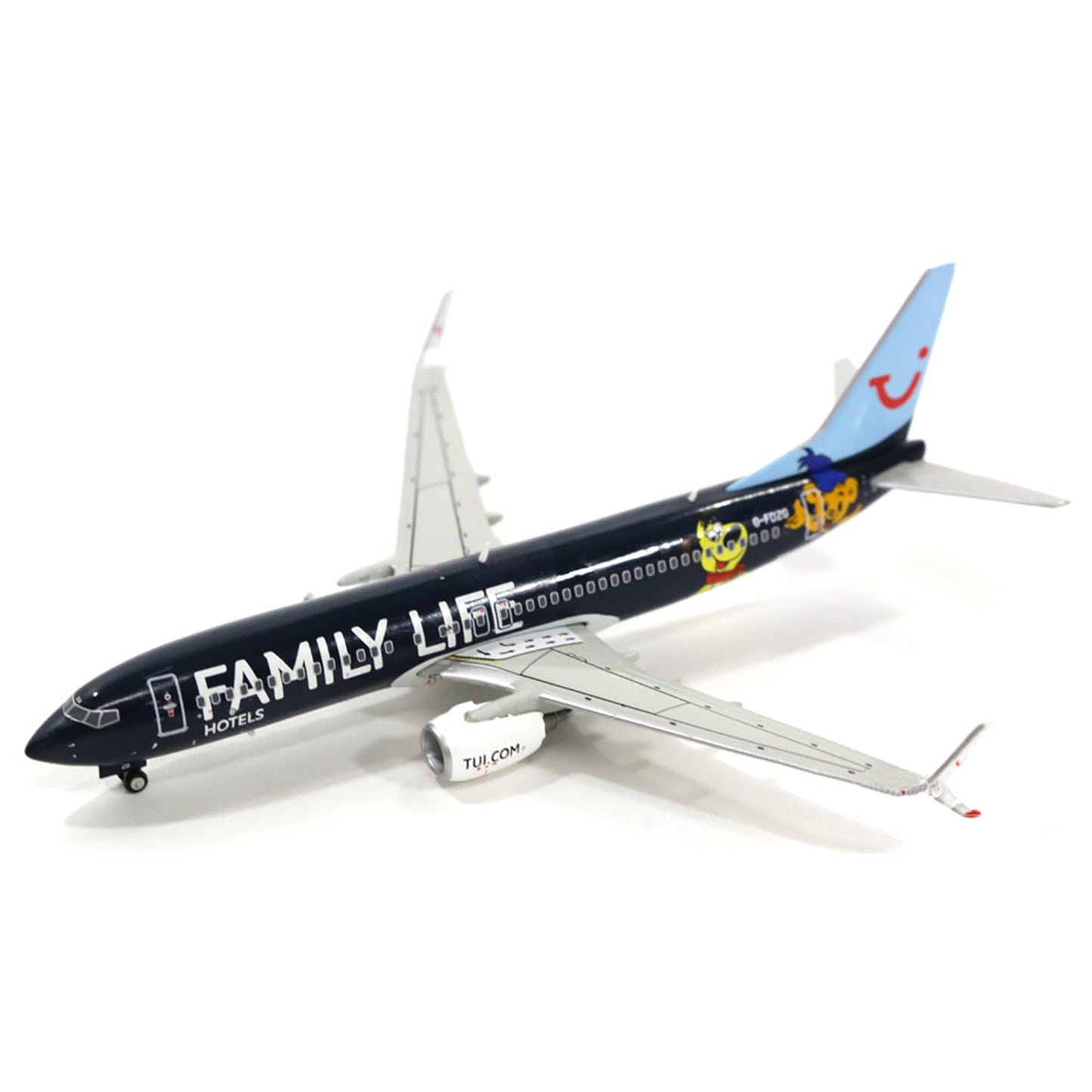 1/400 B737-800(s) Thomson Family Life