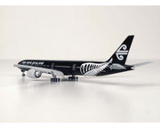 1/400 Air New Zealand B777-300ER ZK-OKQ "All Blacks" (Flaps Down)
