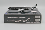 1/400 Air New Zealand B777-300ER ZK-OKQ "All Blacks" (Flaps Down)