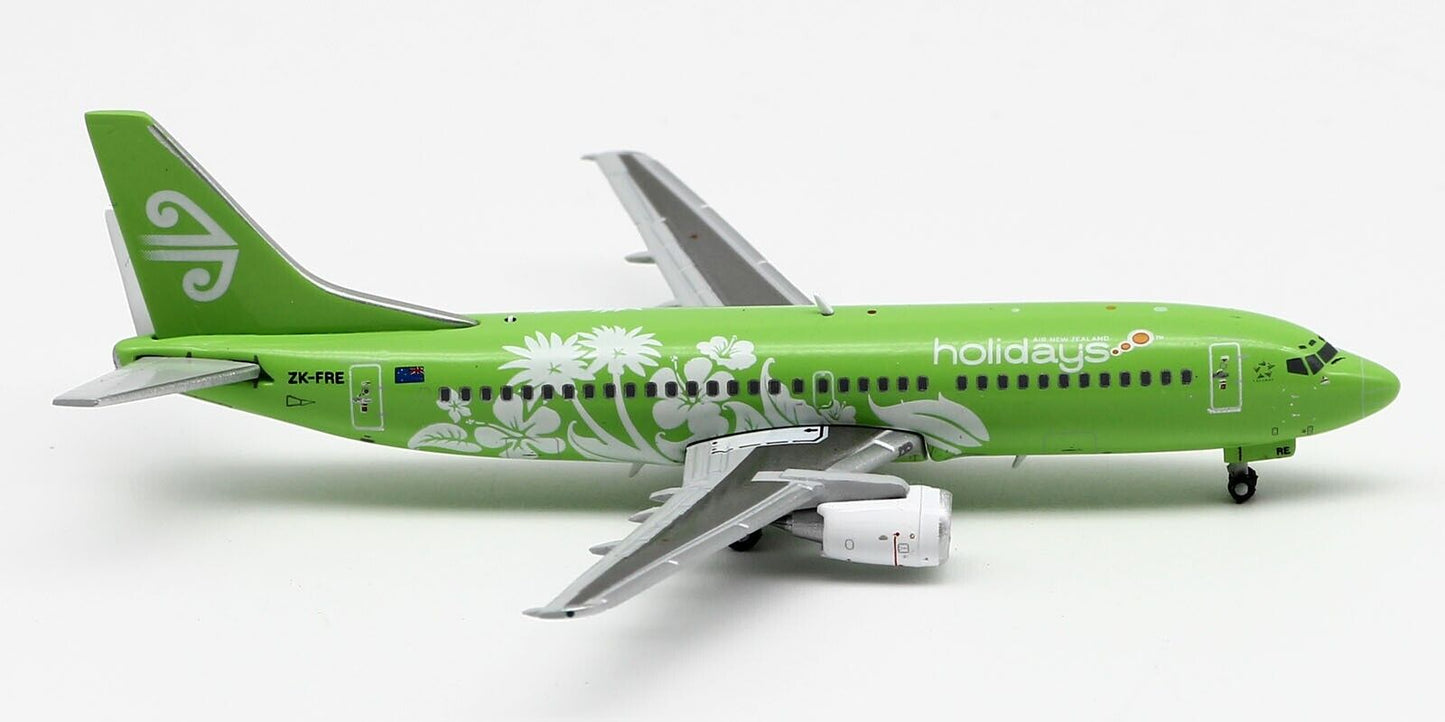 1/400 Air New Zealand Holidays B737-300 ZK-FRE