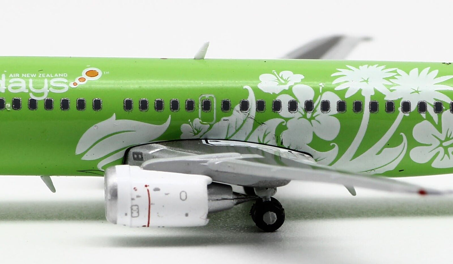 1/400 Air New Zealand Holidays B737-300 ZK-FRE