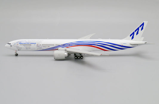 1/400 House Color B777-300ER N5017V "World Tour" (Flaps Down)