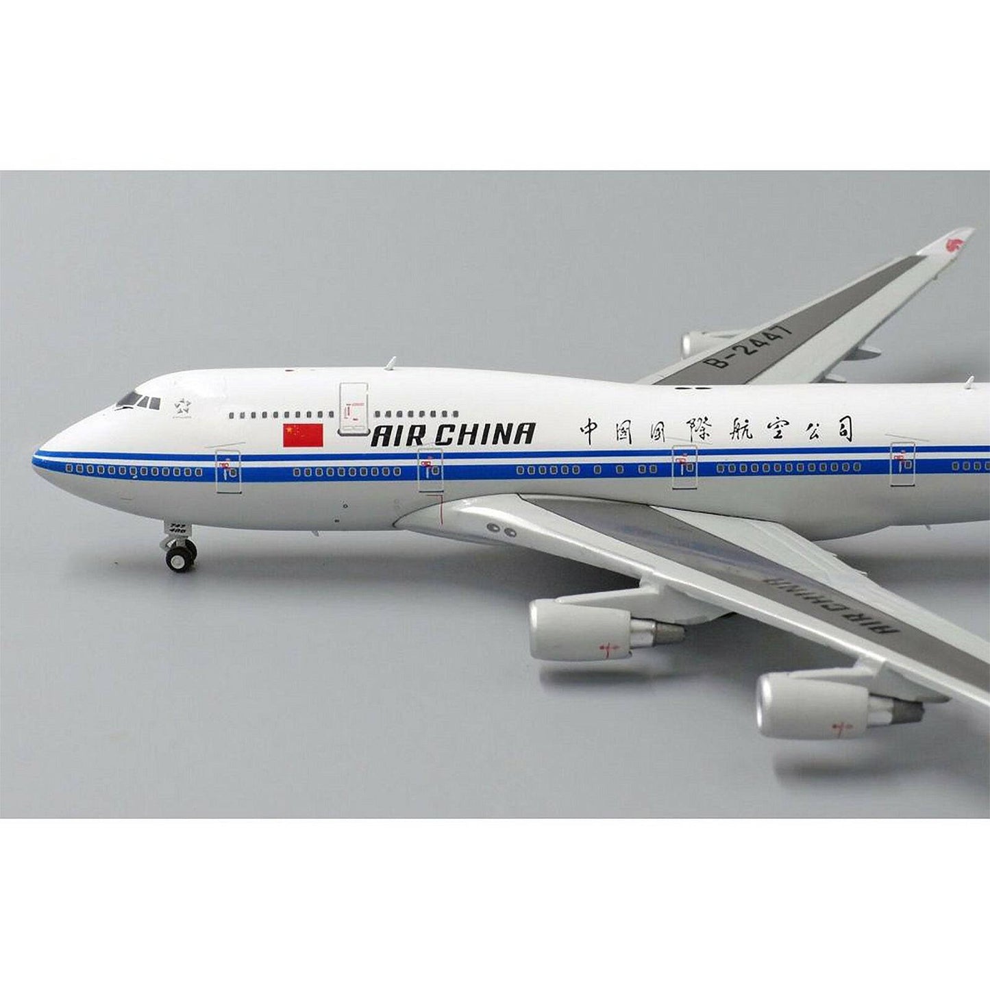 AIR CHINA B747-400 B-2447 w/Antenna