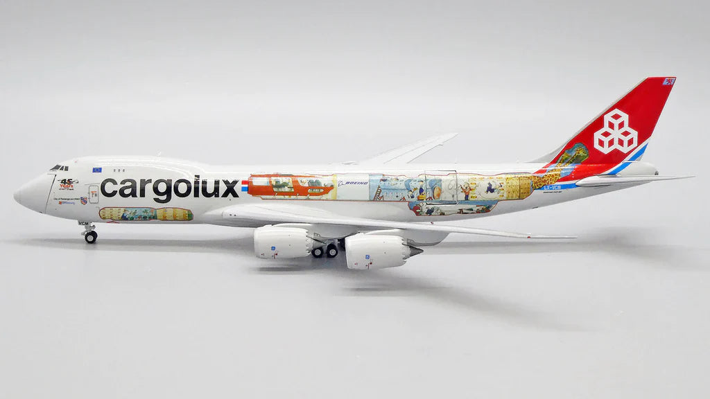 1/400 Cargolux B747-8F LX-VCM Cutaway (Interactive)