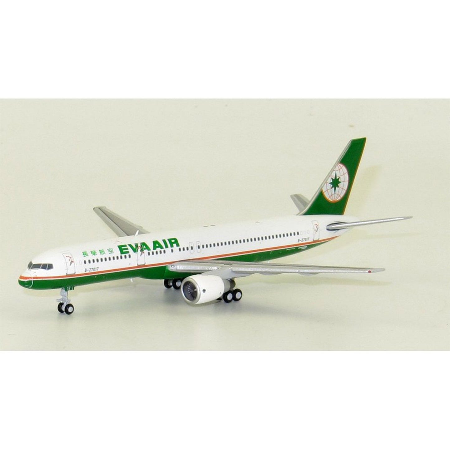 1/400 Eva Air B757200 B-27017 w/Tug