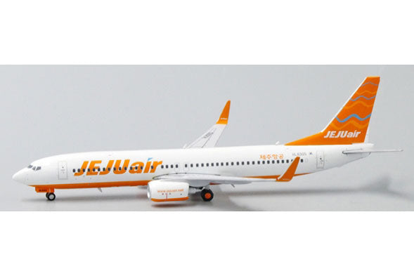 Jeju Air B737-800 HL8305