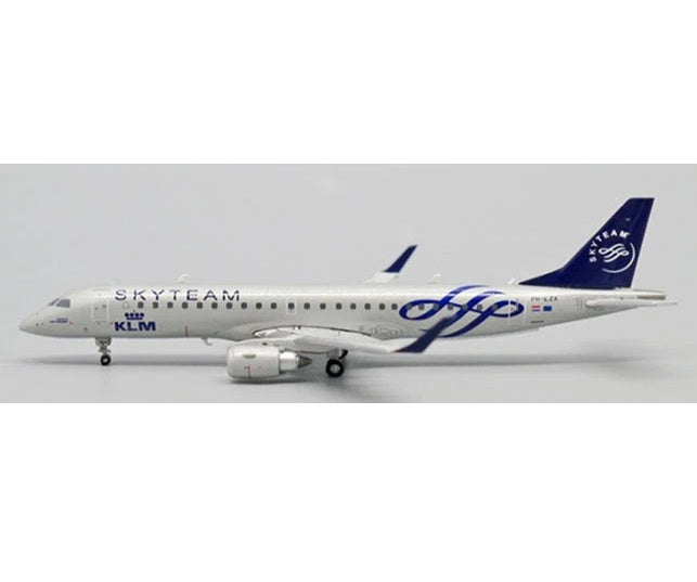 KLM Cityhopper Embraer 190 PH-EZX "Skyteam"