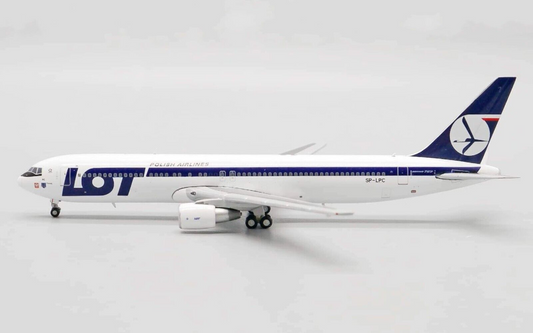 1/400 LOT Polish Airlines B767-300ER SP-LPC (Belly Landing)