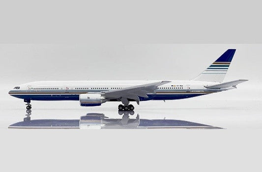 1/400 Privilege Style B777-200ER EC-MUA (Flaps Down)