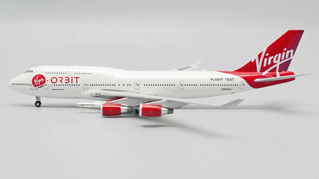 1/400 Virgin Orbit B747-400 N744VG with Wing-mounted Rocket