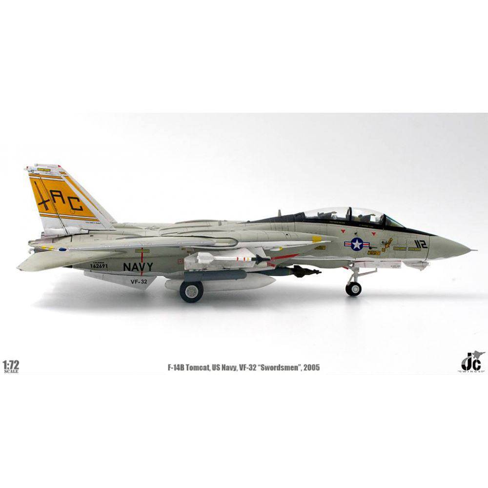 1/72 F-14B US. Navy VF-32 Swordsmen