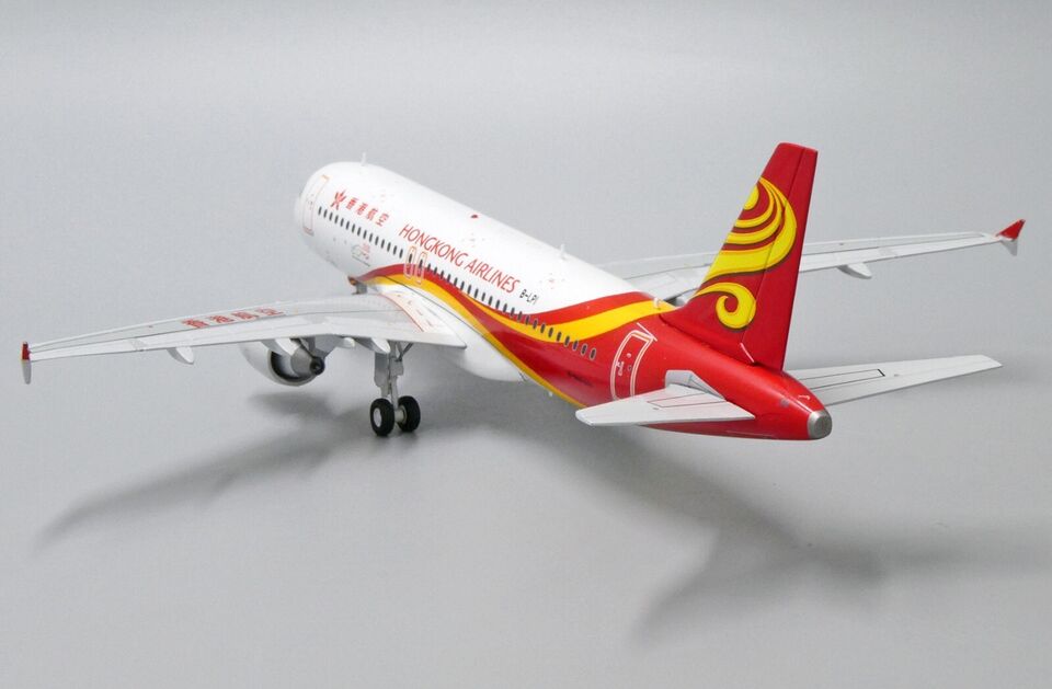 1/200 Hong Kong Airlines Airbus A320 Reg: B-LPI with Stand