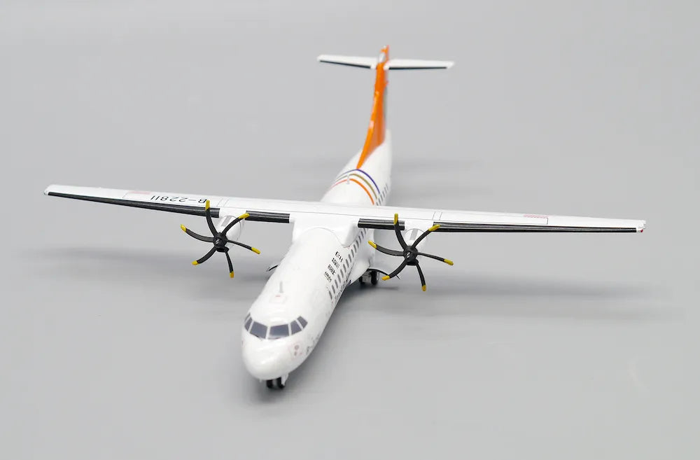 1/200 TransAsia Airways ATR72-500 "Kinmen Duty Free Street" Reg: B-22811 with Stand