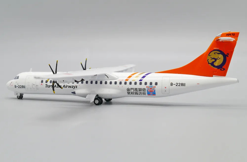 1/200 TransAsia Airways ATR72-500 "Kinmen Duty Free Street" Reg: B-22811 with Stand