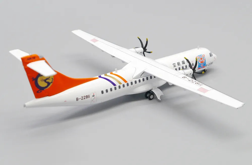 1/200 TransAsia Airways ATR72-500 "Kinmen Duty Free Street" Reg: B-22811 with Stand