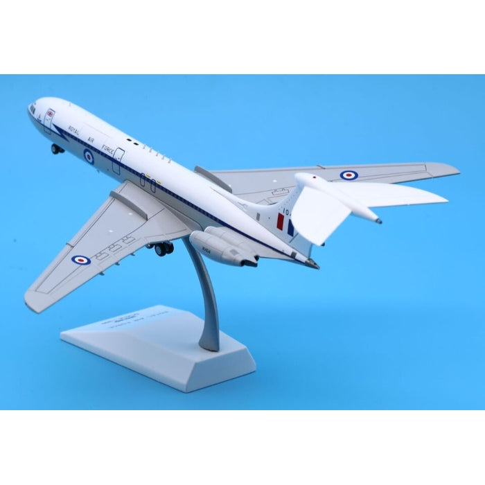 1/200 Royal Air Force Vickers VC10 C1K Reg: XV104 with Stand