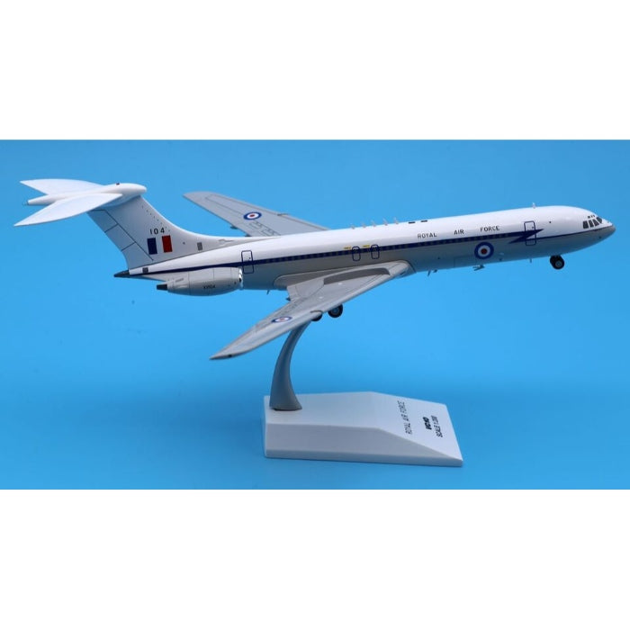 1/200 Royal Air Force Vickers VC10 C1K Reg: XV104 with Stand