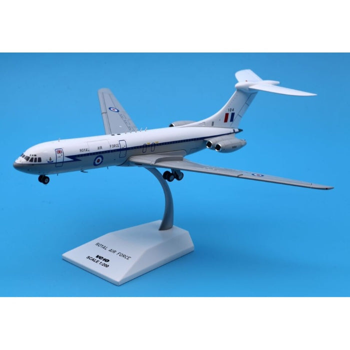 1/200 Royal Air Force Vickers VC10 C1K Reg: XV104 with Stand