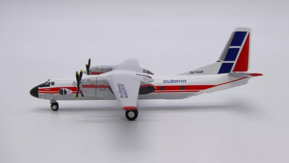 1/400 Cubana Antonov An-26 "OC" Reg: CU-T1425